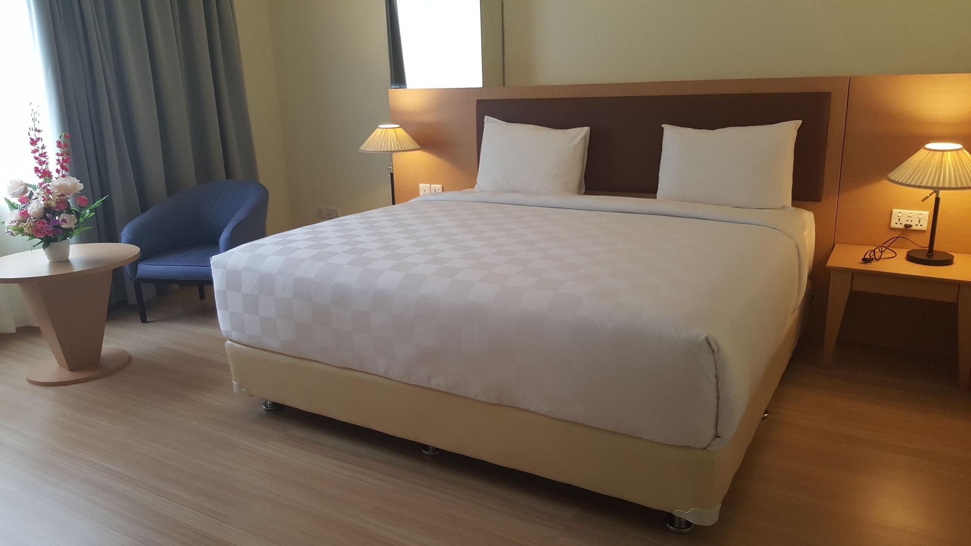 D'Grande Hotel Batam Экстерьер фото